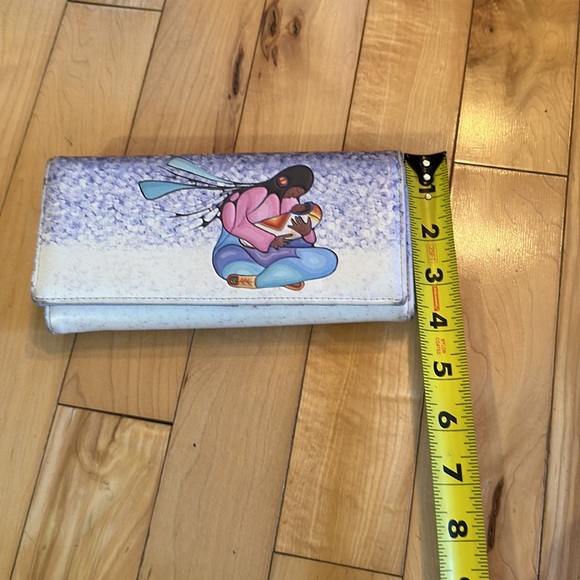 Cecil Youngfox Joyous Motherhood Wallet - Picture 6 of 13